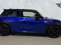 Used Mini Cooper Hatch 134 HP (98 kW) 2019 Blue Hatchback