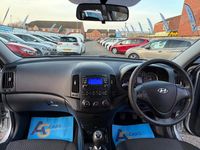 Used Hyundai i30 Comfort 108 HP (79 kW) 2012 Silver Hatchback