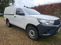 Used Toyota HiLux Active 150 HP (110 kW) 2020 White Pickup