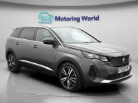Usado Peugeot 5008 Premium 130 HP (95 kW) 2022 Cinzento SUV