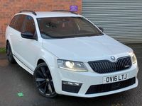 Used Skoda Octavia vRS 184 HP (135 kW) 2016 White Estate