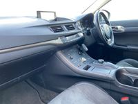 used Lexus CT200h 1.8 Luxury 5dr CVT - 2018 (18)