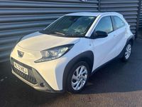 Used Toyota Aygo X X-pure 72 HP (52 kW) 2022 White SUV