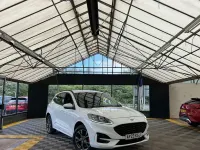 Używany Ford Kuga ST-Line 225 KM (165 kW) 2023 Biały SUV
