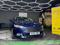 Usado Ford Mondeo Zetec 2016 Azul Citadino