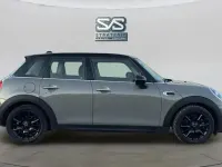 Begagnad Mini Cooper Classic 136 HK (100 kW) 2019 Grå Halvkombi