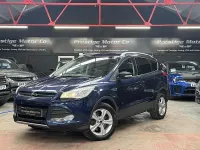 Käytetty Ford Kuga Zetec 138 HP (101 kW) 2013 Sininen Katumaasturi