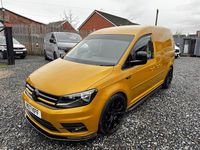 Used VW Caddy Highline 102 HP (75 kW) 2017 Yellow MPV