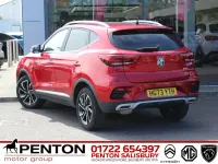 Used MG ZS Exclusive 111 HP (81 kW) 2024 Red SUV