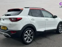 Used Kia Stonic 118 HP (86 kW) 2019 White SUV