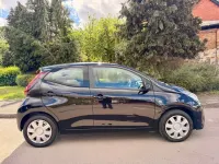 Second-hand Toyota Aygo X-play 72 CP (52 kW) 2020 Negru Hatchback