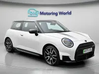 Used Mini Cooper Sport 135 kW (184 HP) 2025 White Hatchback