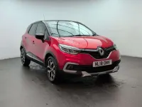 Used Renault Captur Signature 90 HP (66 kW) 2018 Red and black SUV