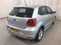 Begagnad VW Polo SE 2014 Silver Halvkombi