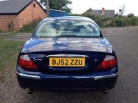 Usado Jaguar S-Type SE 241 HP (177 kW) 2002 Azul Sedan