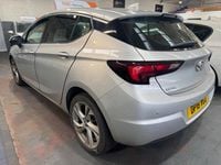 Used Vauxhall Astra SRi 136 HP (100 kW) 2018 Silver Hatchback