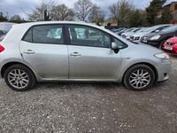 Used Toyota Auris T3 124 HP (91 kW) 2008 Silver Hatchback