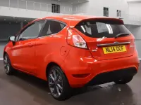 Second-hand Ford Fiesta Titanium 125 CP (91 kW) 2014 Roșu Hatchback