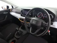 Begagnad Seat Ibiza SE 2022 Blå Halvkombi
