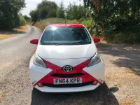 Used Toyota Aygo x-press 2014 White Hatchback