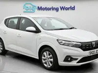 Used Dacia Sandero Comfort 91 HP (66 kW) 2022 White Hatchback