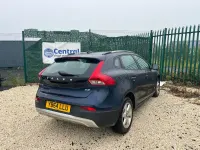 Used Volvo V40 SE 2014 Blue Hatchback