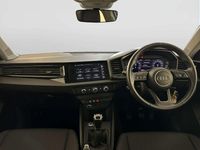 Used Audi A1 Sportback Advanced 95 HP (69 kW) 2022 White Hatchback