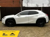 Usado Lexus UX 300e 150 kW (204 HP) 2021 Branco SUV