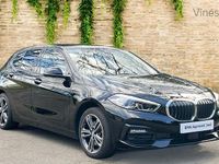 Usado BMW 118 Sport Line 134 HP (98 kW) 2022 Preto Citadino