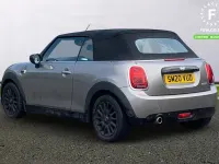 Usado Mini Cooper Cabriolet Comfort 136 CV (100 kW) 2020 Plateado Descapotable