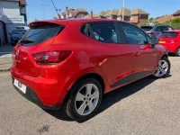 Used Renault Clio Expression+ 75 HP (55 kW) 2014 Red Hatchback
