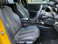 Second-hand Peugeot 208 GT-line 102 CP (75 kW) 2020 Galben Hatchback