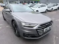 Usado Audi A8 Advanced 262 HP (192 kW) 2017 Cinzento Sedan