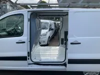 Begagnad Citroën Dispatch 90 HK (66 kW) 2009 Vit Minibuss