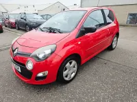 Used Renault Twingo Dynamique 75 HP (55 kW) 2014 Red Hatchback