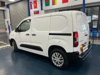 Used Citroën Berlingo 100 HP (73 kW) 2022 White MPV
