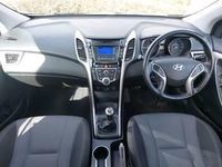 Used Hyundai i30 SE 110 HP (80 kW) 2016 Black Hatchback