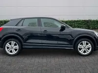 Begagnad Audi Q2 Sport 113 HK (83 kW) 2022 Svart SUV