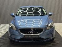Usado Volvo V40 SE Lux 120 HP (88 kW) 2015 Azul Citadino