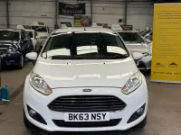 Usado Ford Fiesta Zetec 2014 Branco Citadino