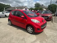Used Peugeot 107 68 HP (50 kW) 2011 Red Hatchback
