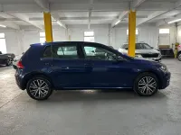 Used VW Golf VII SE 115 HP (84 kW) 2017 Blue Hatchback