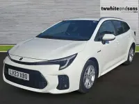 Used Suzuki Swace 140 HP (102 kW) 2023 Super white Estate