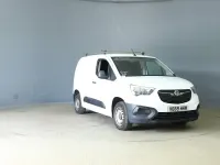 Used Vauxhall Combo Edition 100 HP (73 kW) 2019 White MPV
