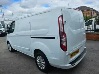 Used Ford Transit Custom Limited 130 HP (95 kW) 2022 White Van