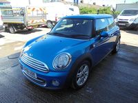 Begagnad Mini Cooper Hatch 122 HK (89 kW) 2011 Blå Halvkombi