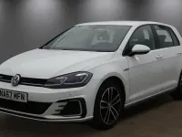 Used VW Golf VII GTE 204 HP (150 kW) 2017 White Hatchback