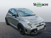 Usado Abarth 595 165 CV (121 kW) 2022 Gris Utilitario