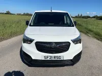 Used Vauxhall Combo Edition 100 HP (73 kW) 2021 White MPV