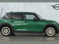 Used Mini Cooper Exclusive 200 HP (147 kW) 2024 Green Hatchback